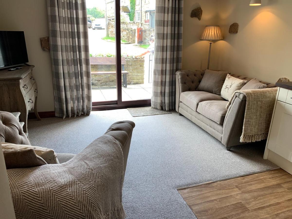 Barlow Country Club - Mill Farm Cottages Дронфийлд Екстериор снимка